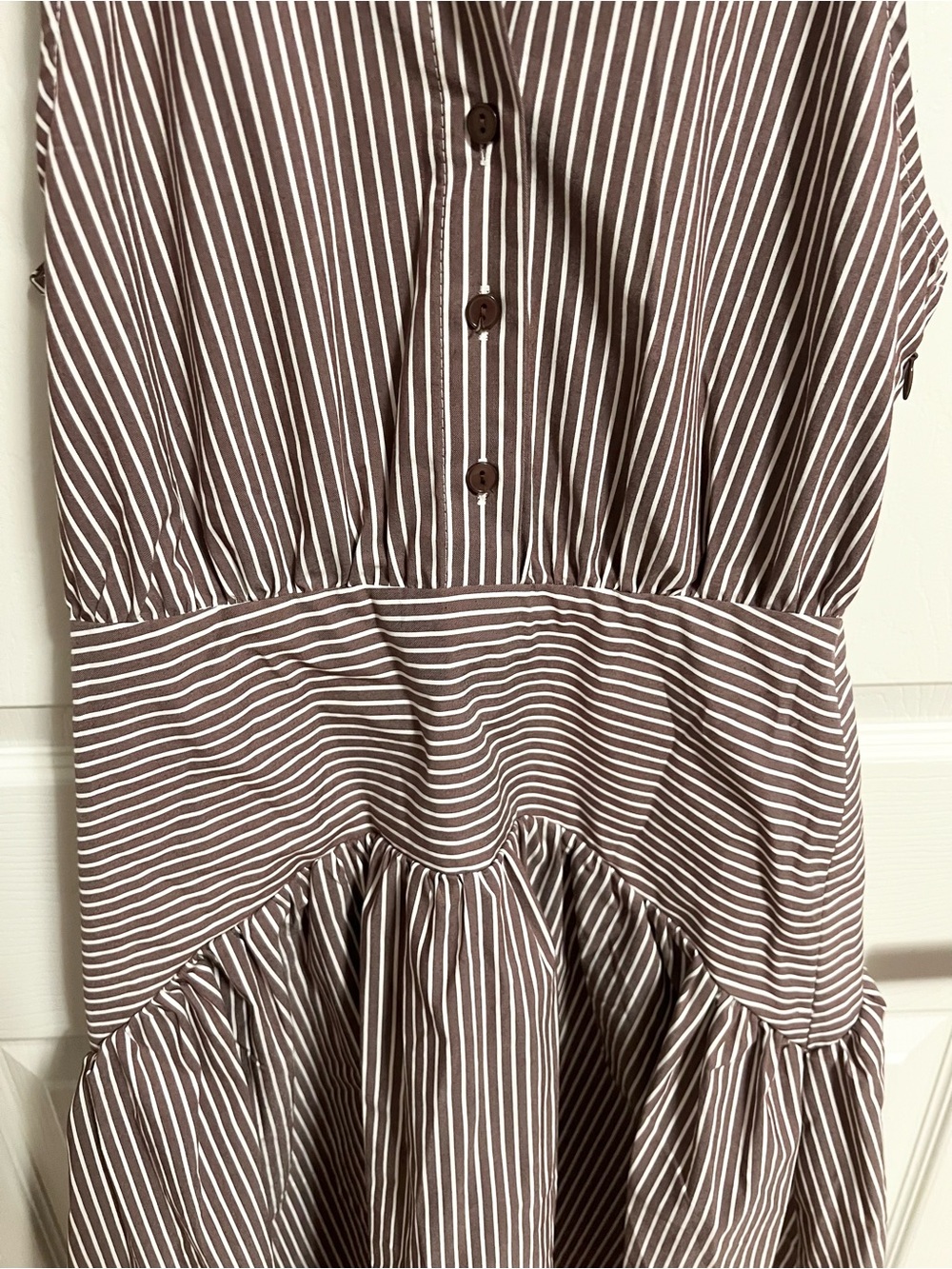 Tobie Sleeveless Shirt Dress by Exquise - Picture 7 of 13